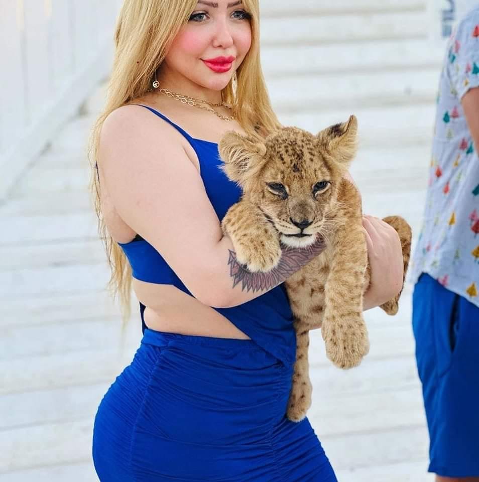 بسبب الفسق والفجور الراقصة المصرية بوسي الأسد في قبضة الأمن المصري