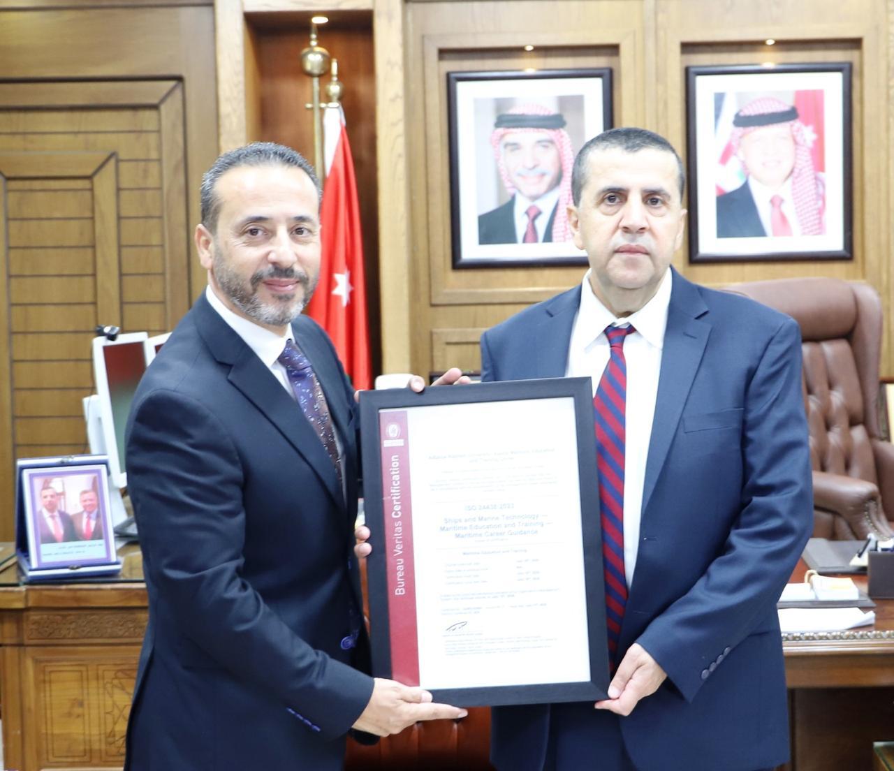 البلقاء التطبيقية تتسلم ثلاث شهادات جودة دولية لمركز العقبة للتعليم والتدريب البحري