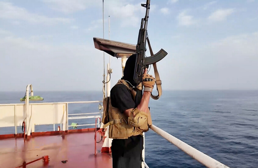 الحوثيون ينشرون أسلحة متطورة في منطقة البحر الأحمر