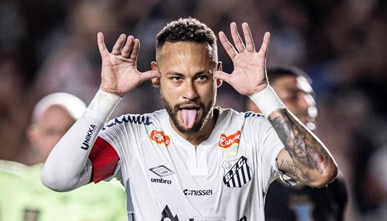 «جسد» نيمار يخونه أمام زملائه (فيديو)