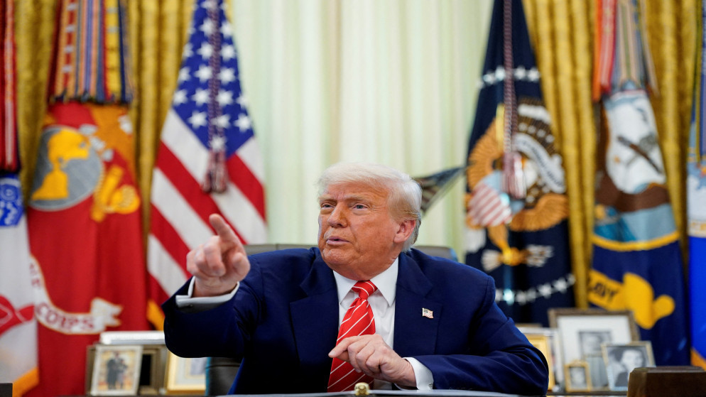 ترامب يطالب باستقالة مسؤولة في الاحتياطي الفدرالي