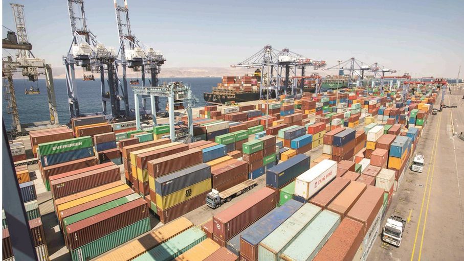 6 زيادة مناولة البضائع في العقبة