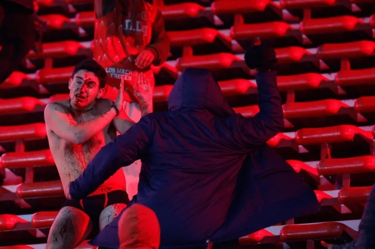 إلغاء مباراة في كأس سود أمريكانا بسبب أحداث شغب عنيفة في الأرجنتين (فيديو) صور