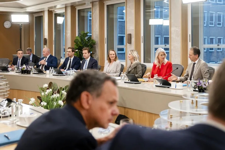 استقالات متلاحقة في الحكومة الهولندية بسبب الموقف من إسرائيل