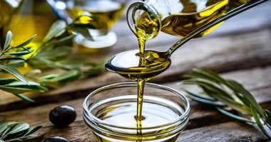 مخزن من الموسم الماضي ..تحذير من شراء زيت الزيتون عبر اعلانات الانترنت