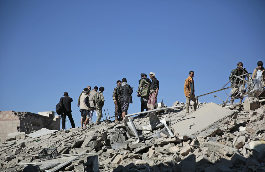 بيان لوزراة الدفاع التابعة للحوثيين عقب إعلان إسرائيل استهداف قيادات في صنعاء