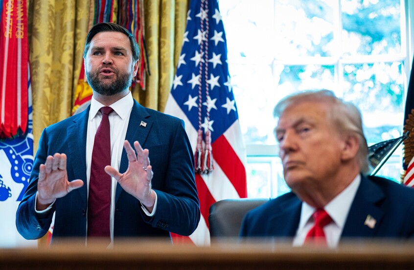 نائب الرئيس الأمريكي يكشف عما سيفعله في حال حدوث مأساة مروعة لترامب