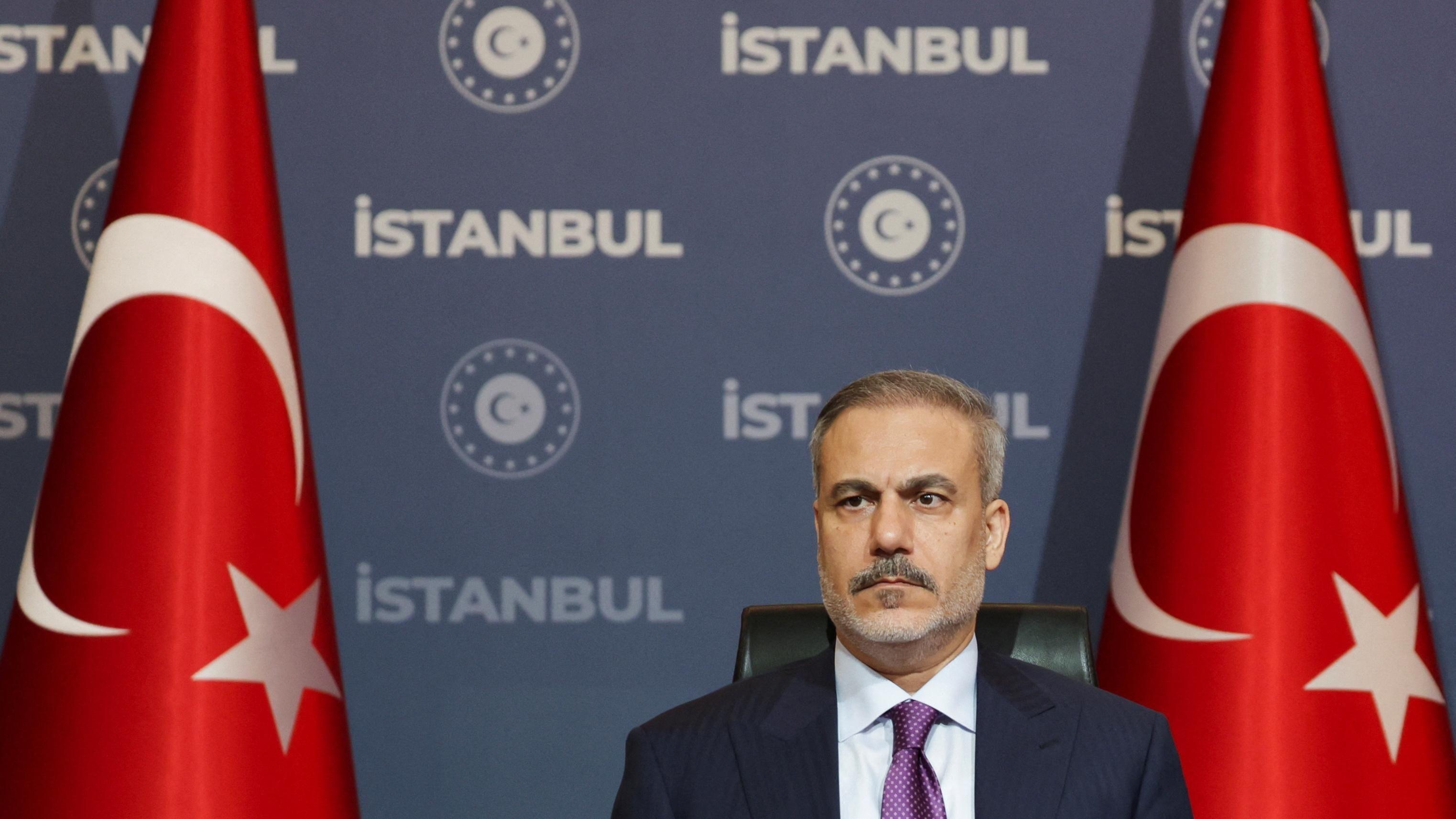 تركيا تعلن قطع علاقاتها التجارية وتغلق مجالها الجوي مع إسرائيل