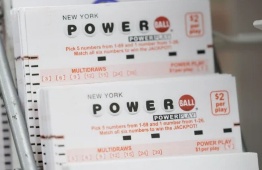 أمريكي يفوز بمليون دولار بشراء بطاقتي يانصيب لنفس السحب عن طريق الخطأ!