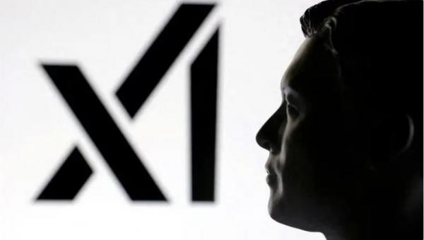 ماسك غاضب من مهندس .. سرق أسرار غروك وأعطاها لمنافسه