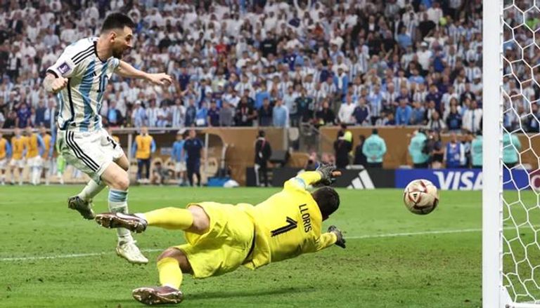 قبل موقعة كأس الدوريات.. ماذا قدم ليونيل ميسي في 49 نهائيا؟