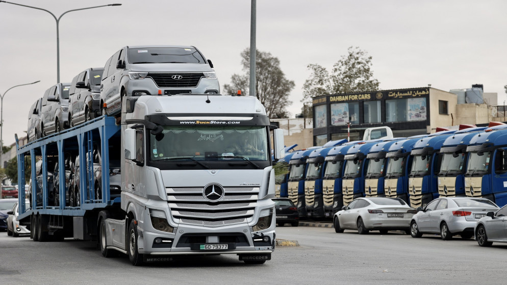 59 ارتفاع البيانات الجمركية المفتوحة للمركبات بقصد التخليص في آب