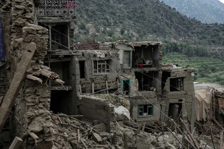 ارتفاع عدد قتلى زلزال أفغانستان إلى 2200