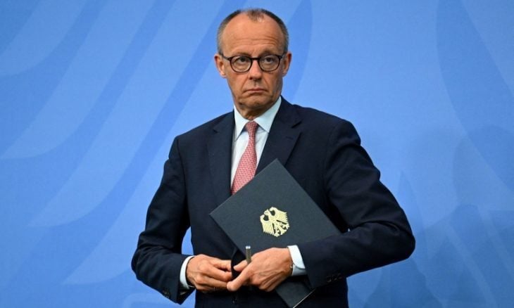 المستشار الألماني يصف بوتين بـ”أخطر مجرم حرب في عصرنا”… والكرملين يرد بغضب