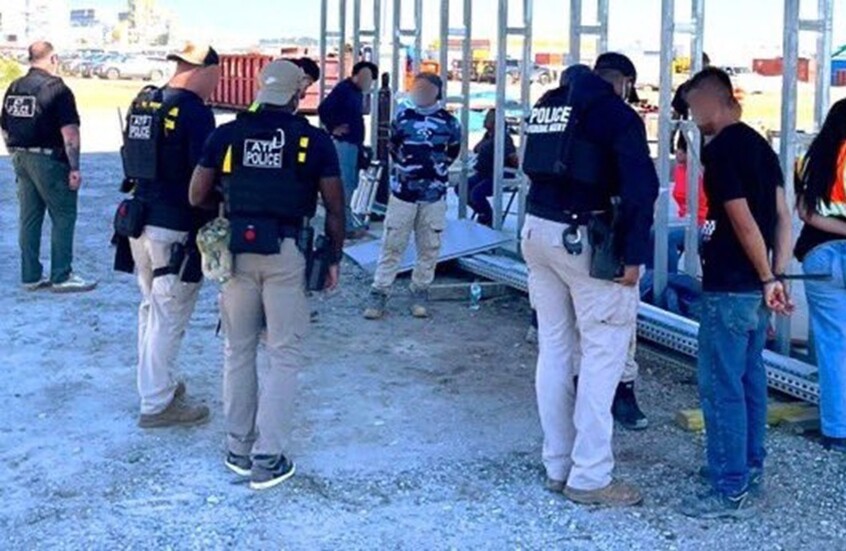 مصنع بطاريات هيونداي في أمريكا يتحول إلى ساحة مداهمة