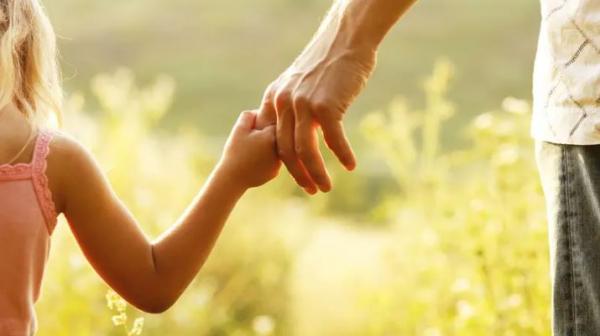 شركات تدفع 72 ألف دولار للطفل الواحد .. سباق على شراء الخصوبة