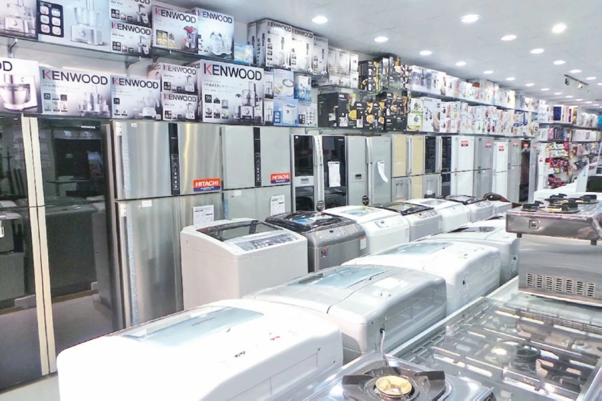 ((الكهربائيات)): أداء صيفي متوسط وتراجع بالمبيعات حتى 15