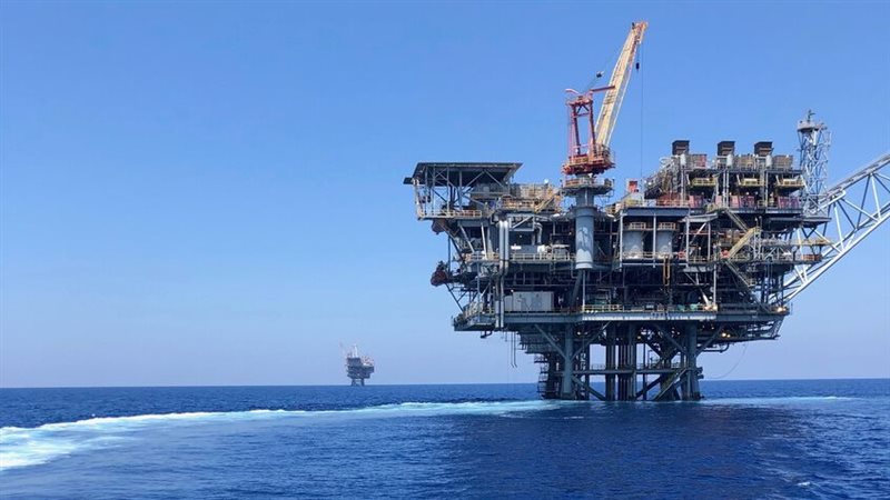 اعلام عبري يطالب بقطع الغاز عن مصر !