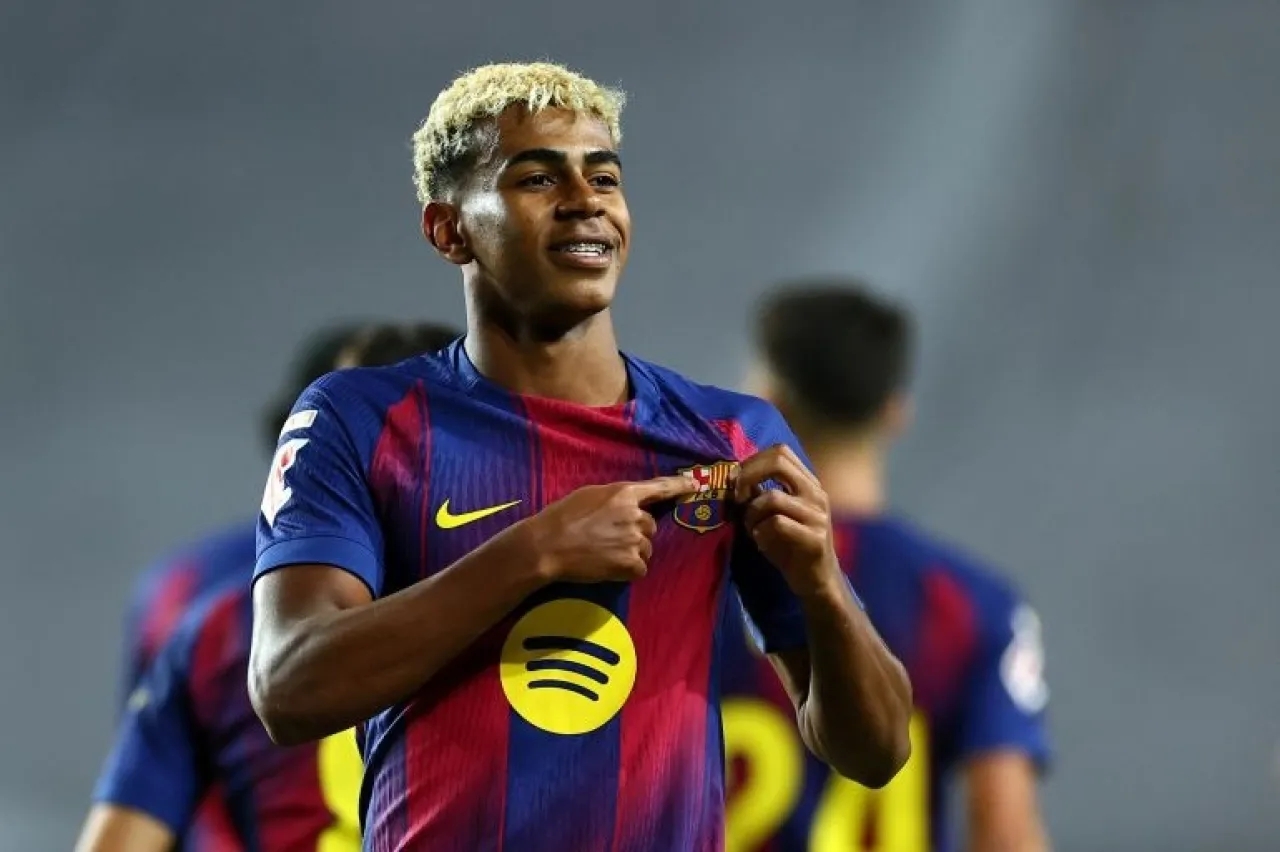 لامين جمال عن العنصرية: هل رأيت شخصا أسود يقول لآخر أنت أبيض؟