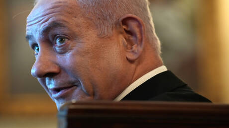 هجوم إسرائيلي لاذع على نتنياهو: شخص واحد مجنون محاط بمجموعة من المختلين تُدعى المجلس الوزاري