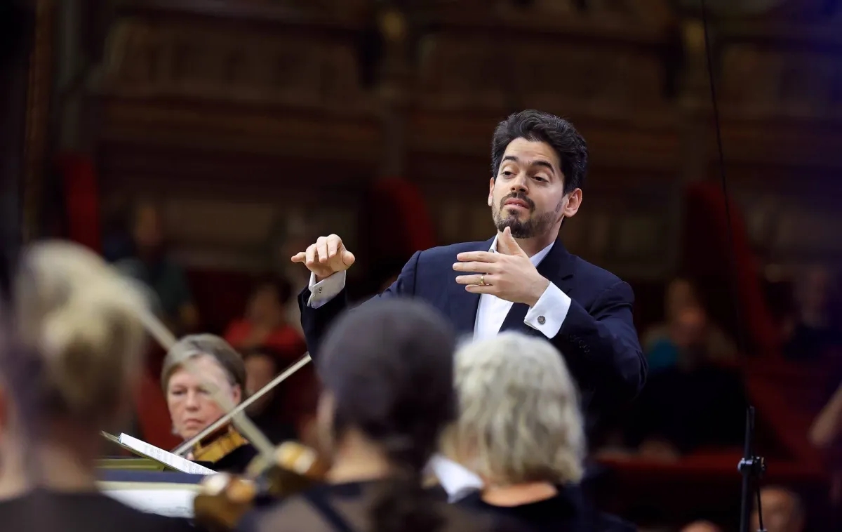 رئيس وزراء بلجيكا ينتقد إلغاء حفل أوركسترا ويؤكد: «لا مكان للعنصرية ومعاداة السامية في بلدنا»