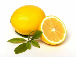 طلق زوجته من أجل نصف ليمونة  فيديو