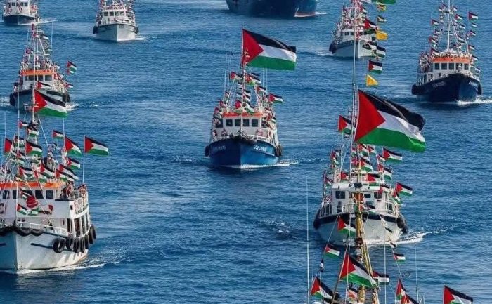 سيصل خلال أسبوع... أسطول الصمود يبحر جماعيًا نحو غزة