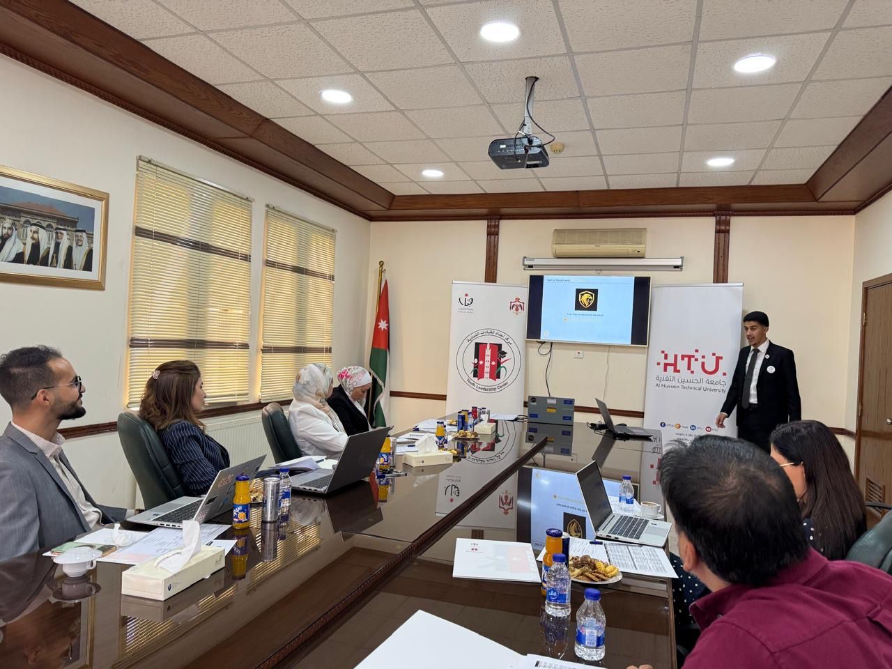 خريجو برنامج تكنو شباب – ريادي تك  الفوج الثاني يعرضون مشاريعهم الريادية أمام اللجنة الأولية