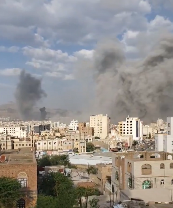 اسرائيل تشن غارات على مقرات قيادية وعسكرية في صنعاء