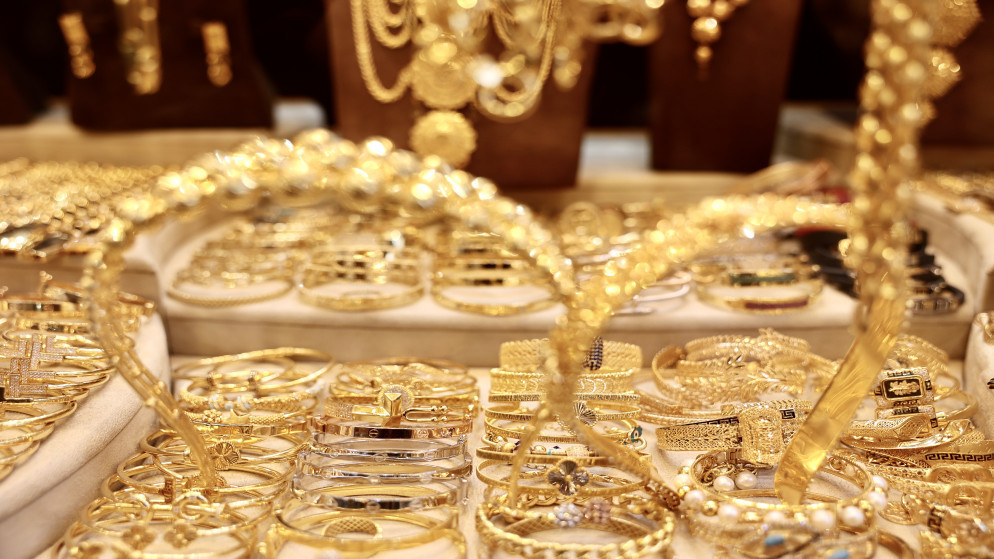 76.30 ديناراً سعر الذهب عيار 21 محليا السبت