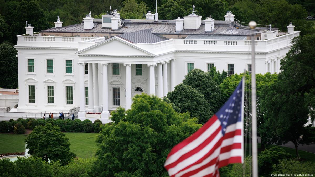 رئيس امريكي اسبق يطالب باقامة دولة فلسطينية