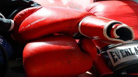 رحيل بطلة العالم في الملاكمة 3 مرات عن عمر 46 عاما