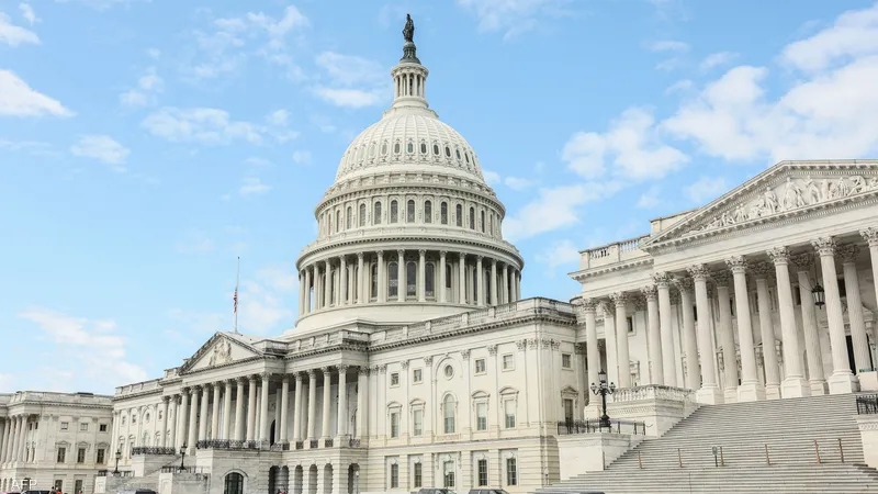 الولايات المتحدة تدخل رسميا في حالة شلل فدرالي