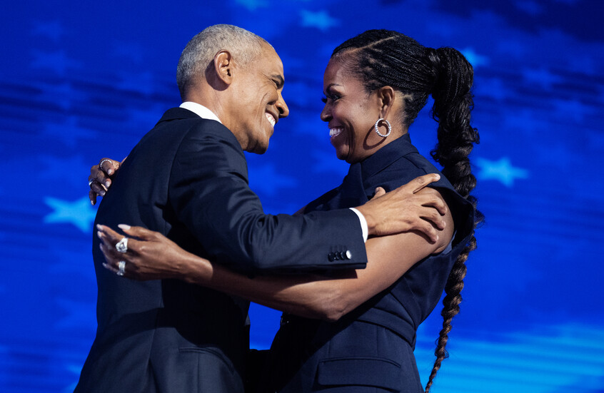 ميشيل أوباما تكشف عن عادة مقرفة لزوجها باراك تدفعها للرغبة بـ ضربه على رأسه