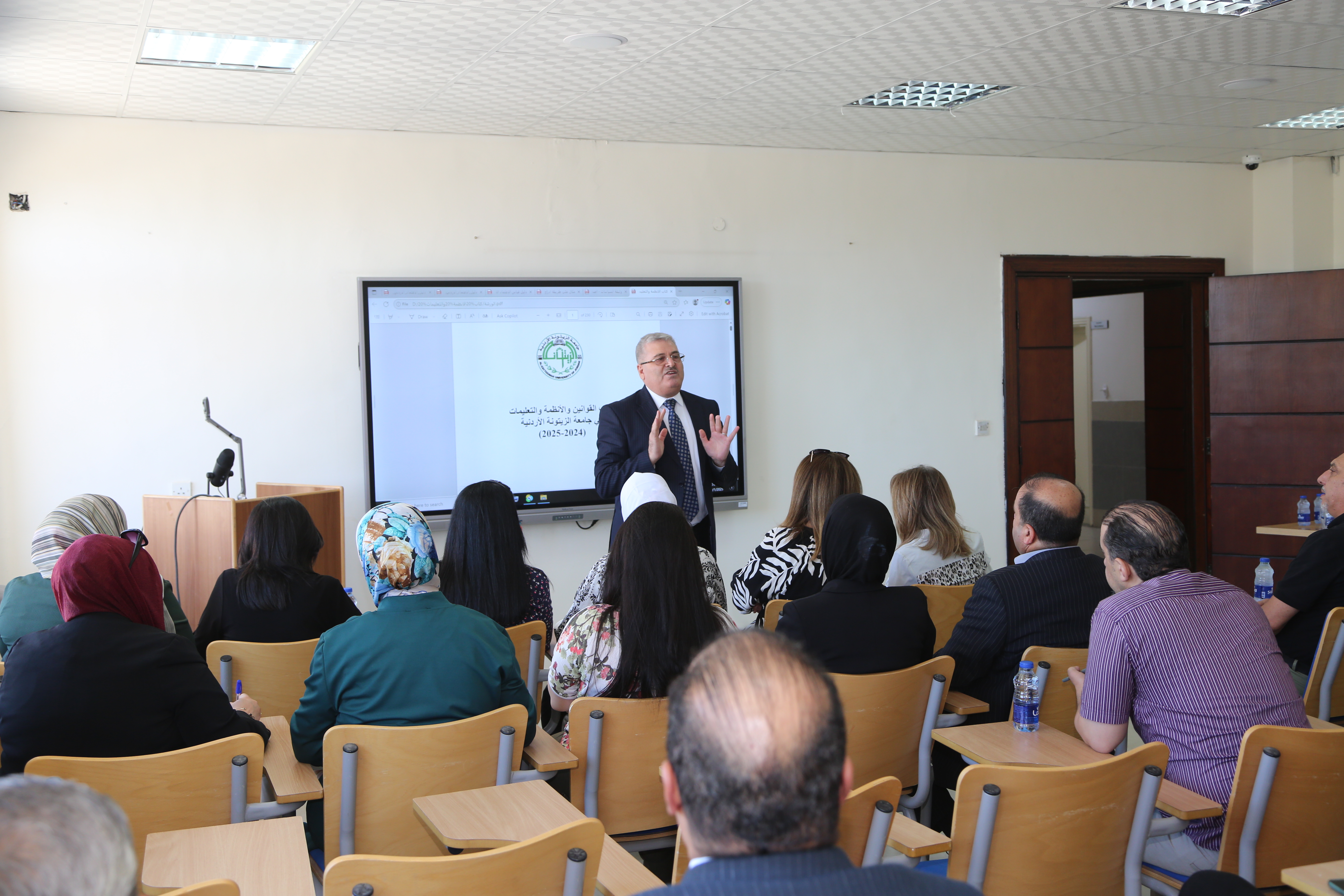 ورشة عمل في كلية الأعمال في الزيتونة حول الاعتماد الأردني للبرامج الأكاديمية