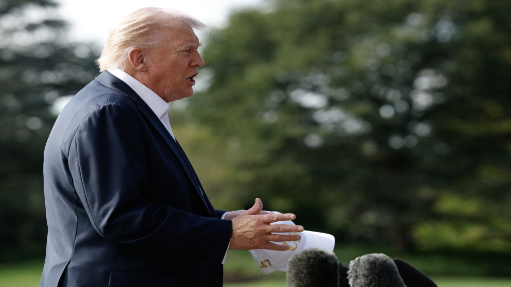 ترامب يحذر من تسريح موظفين وإلغاء مشاريع إذا استمر الإغلاق الحكومي