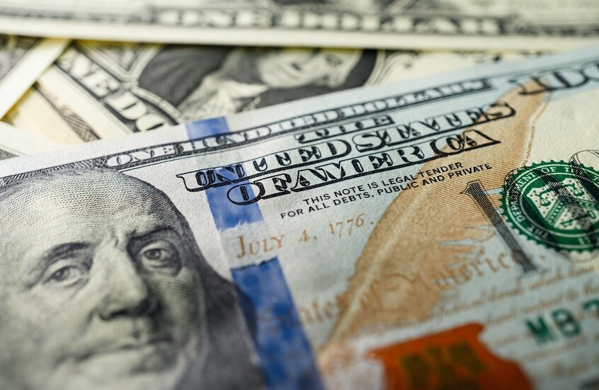 نحو 360 مليار دولار في يومين.. الولايات المتحدة تشهد أغلى رأس سنة مالية