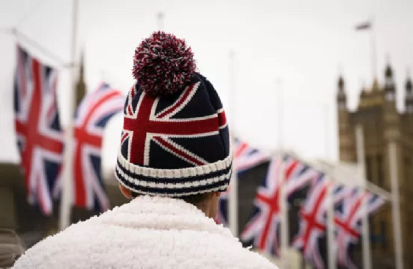 بريطانيا... فوضى واعتقالات بالمئات أثناء مظاهرة داعمة لفلسطين