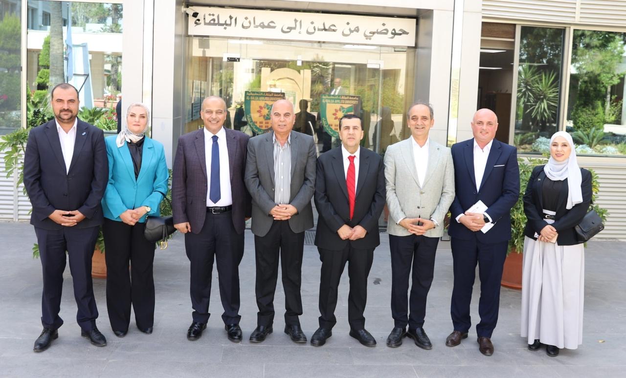 رئيس جامعة البلقاء التطبيقية يبحث سُبل التعاون مع بلدية السلط الكبرى