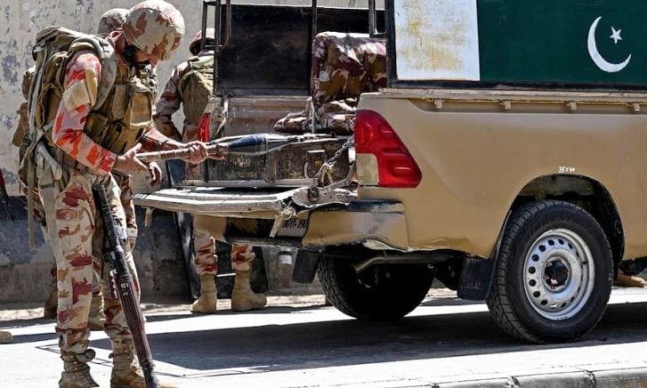 اندلاع اشتباكات بالأسلحة النارية بين باكستان وأفغانستان على الحدود