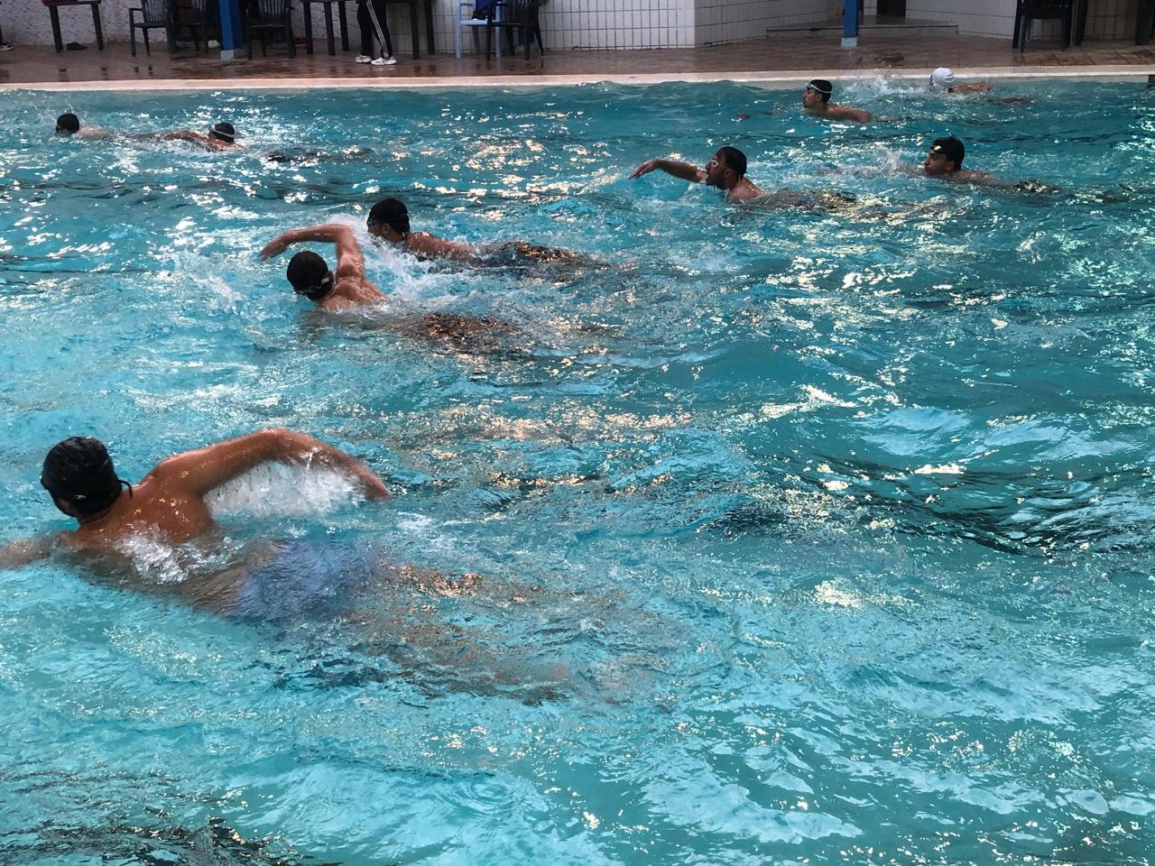 مركز إعداد القيادات الشبابية يختتم دورة الإنقاذ المائي للذكور في مدينة الحسن للشباب.