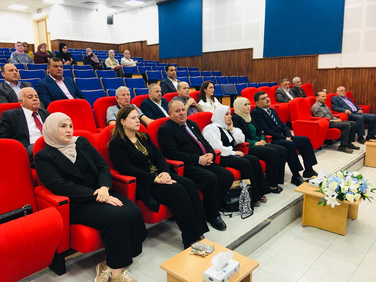 كلية الآداب واللغات بجامعة جدارا تعقد لقاءً تعريفيًا لأعضاء الهيئة التدريسية