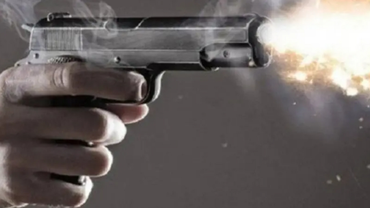 جريمة غامضة.. أب وأطفاله ال5 مقتولون بالرصاص داخل سيارة