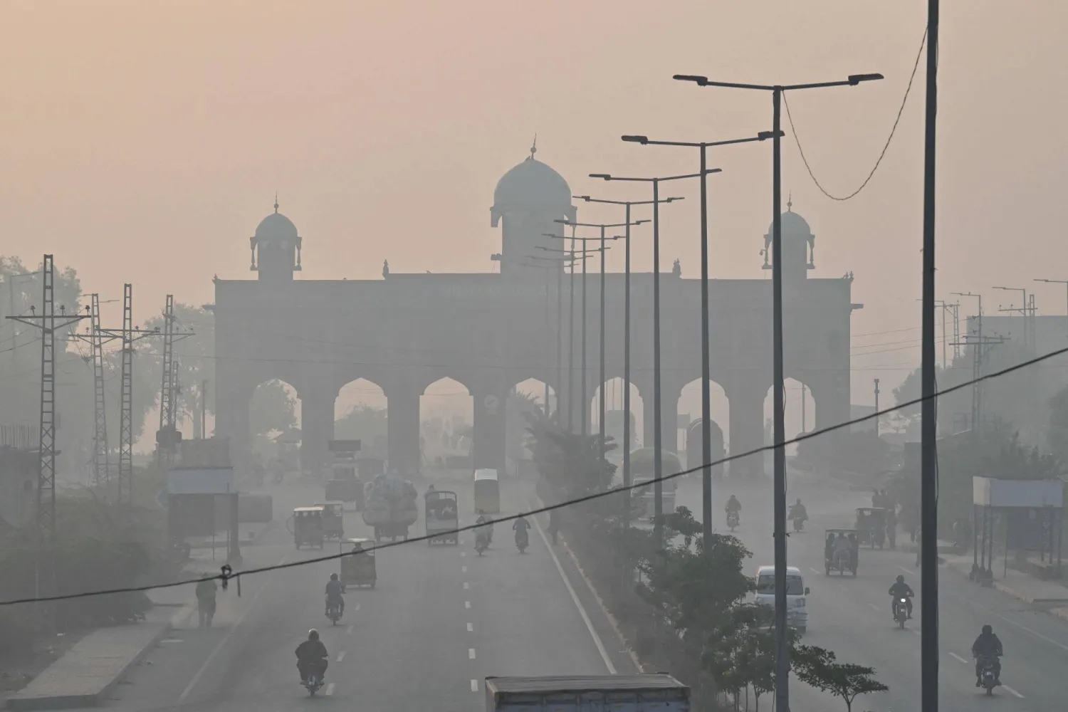 مقتل قائد ميليشيا موالية للحكومة و5 من عناصره بنيران مسلحين في باكستان