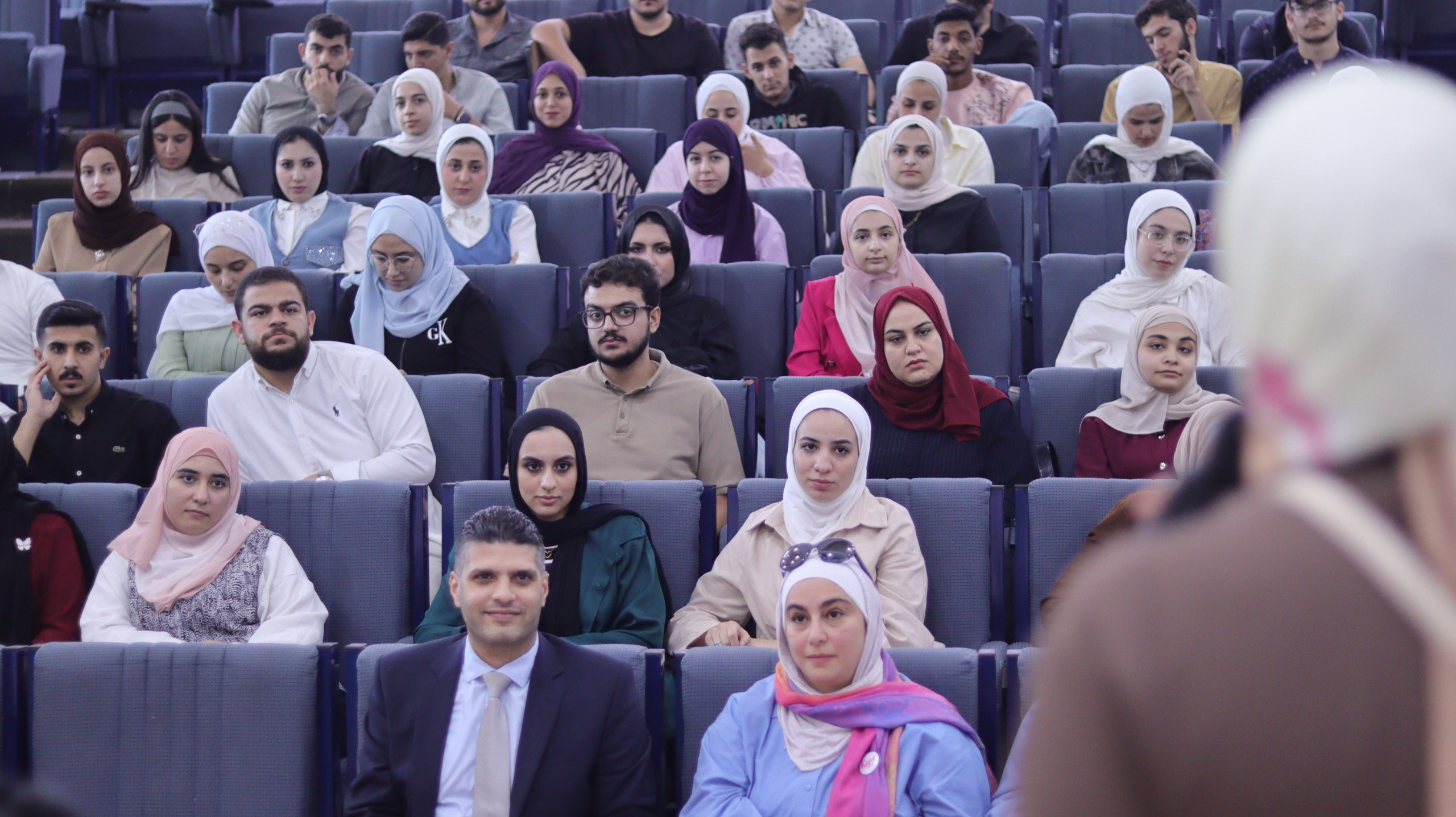 صيدلة فيلادلفيا تنظم ورشة تدريبية في مجال التسجيل الدوائي