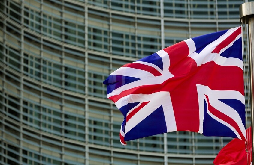 بعد تجريده من ألقابه لفضائحه الجنسية.. تشارلز الثالث يدفع للأمير أندرو مبلغا كبيرا