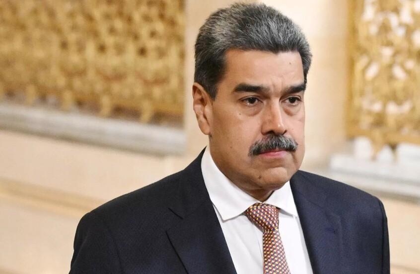 رشوة الطيار لتحويل مسار الرحلة.. تسريب تفاصيل خطة أميركية لخطف رئيس فنزويلا