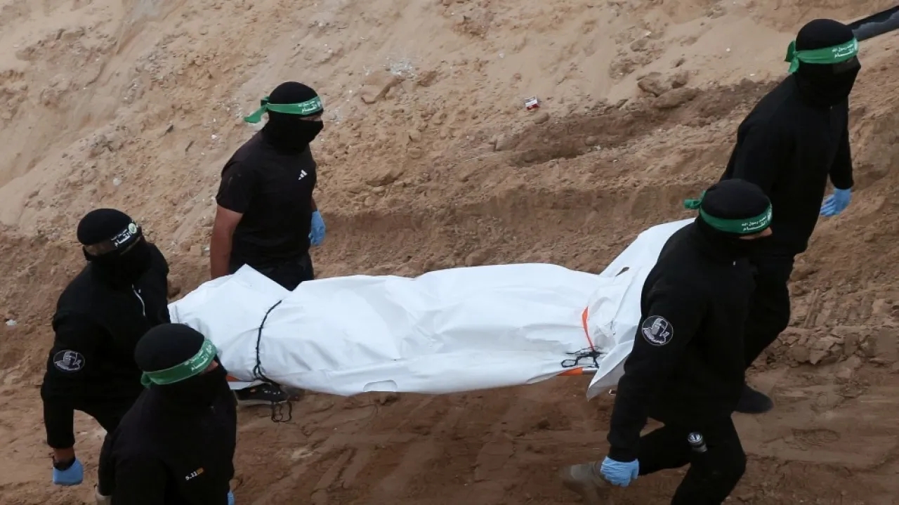 إعلام عبري: الجثث التي سلمت أمس ليست لمحتجزين إسرائيليين