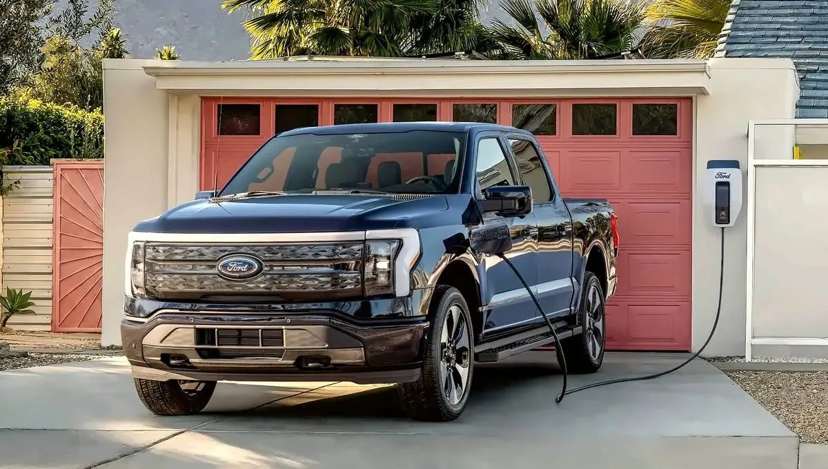 أزمة قطاع السيارات الكهربائية في أميركا.. فورد وهيونداي تسجلان انخفاض كبير بعد انتهاء الحوافز الفدرالية