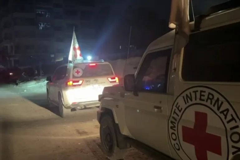 القسام تسلم جثة أسير إسرائيلي عثرت عليها اليوم